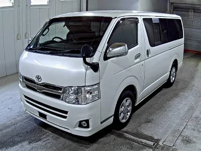 TOYOTA HIACE VAN