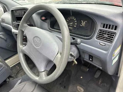 TOYOTA TOWN ACE VAN
