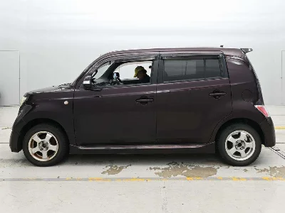 TOYOTA BB