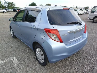 TOYOTA VITZ