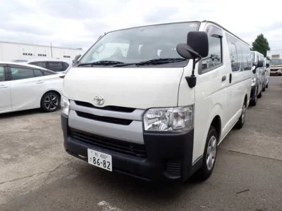 TOYOTA HIACE VAN