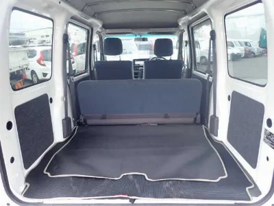 DAIHATSU HIJET VAN