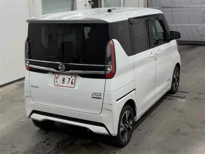 NISSAN ROOX