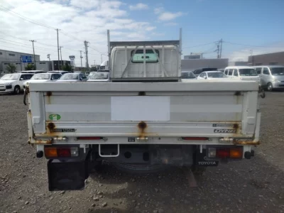 TOYOTA DYNA