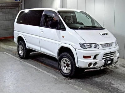 MITSUBISHI DELICA