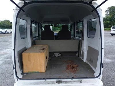 NISSAN CLIPPER VAN
