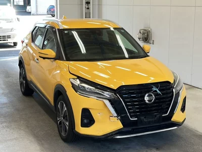 NISSAN KICKS