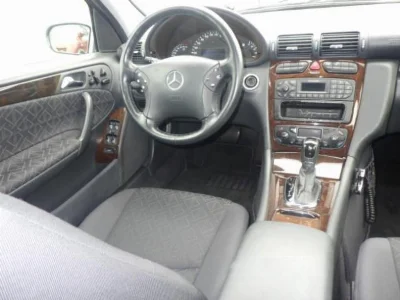 MERCEDES BENZ C CLASS