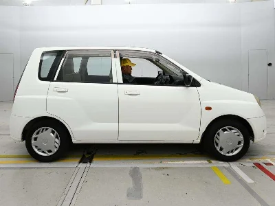 MITSUBISHI DINGO