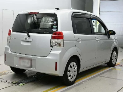 TOYOTA SPADE