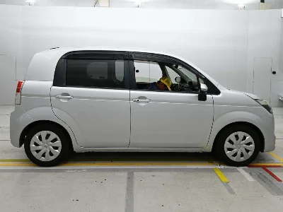 TOYOTA SPADE