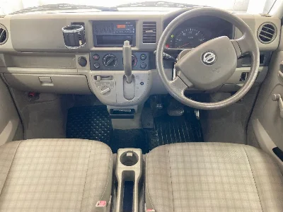 NISSAN CLIPPER VAN