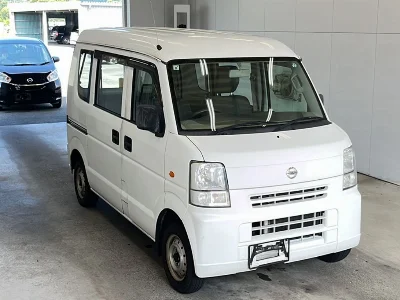 NISSAN CLIPPER VAN