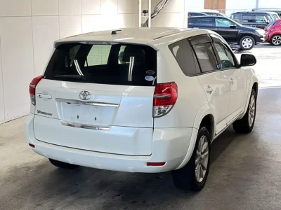 TOYOTA VANGUARD