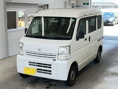 NISSAN CLIPPER VAN