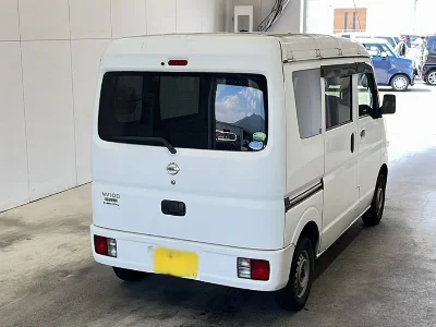 NISSAN CLIPPER VAN