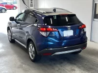 Цена авто Honda Vezel с аукционов Японии, номер кузова RU4, пробег 80 000, оценка 2
