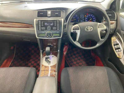 TOYOTA PREMIO
