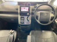 Цена авто Toyota Voxy с аукционов Японии, номер кузова ZRR70W, пробег 269 000, оценка 2