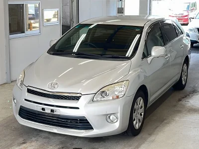 TOYOTA MARK X ZIO