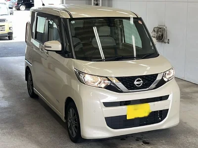 NISSAN ROOX
