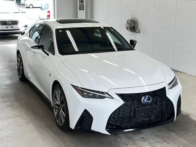 LEXUS IS