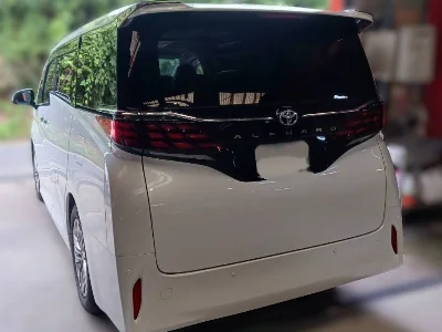 TOYOTA ALPHARD