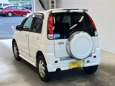 DAIHATSU TERIOS KID