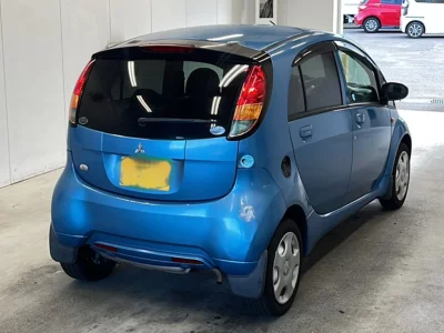 MITSUBISHI I