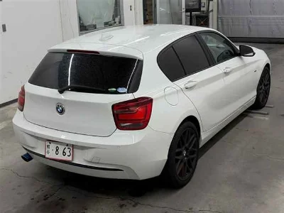 BMW 1 SERIES