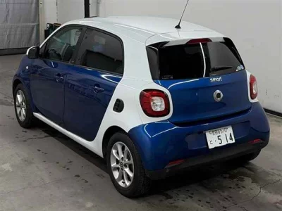 SMART FOURFOUR