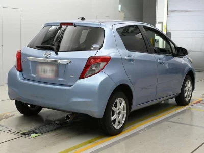 TOYOTA VITZ