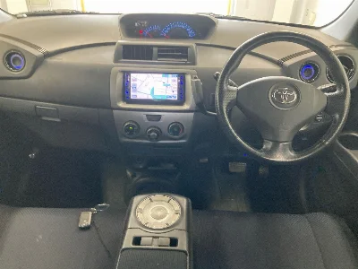 TOYOTA BB