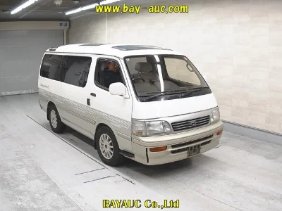 TOYOTA HIACE