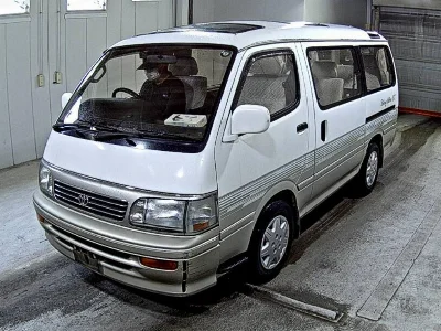TOYOTA HIACE