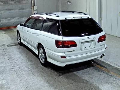 NISSAN AVENIR