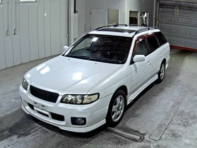 NISSAN AVENIR