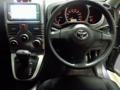 TOYOTA RUSH