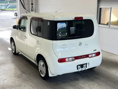 NISSAN CUBE