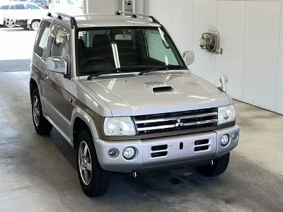 MITSUBISHI PAJERO MINI