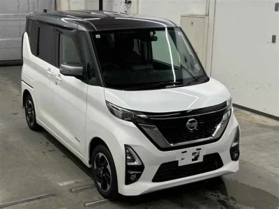 NISSAN ROOX