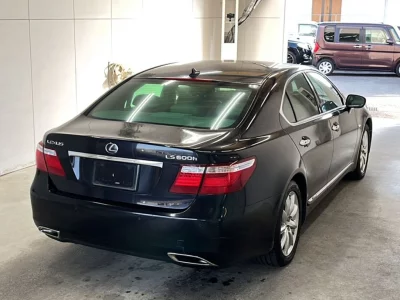 LEXUS LS