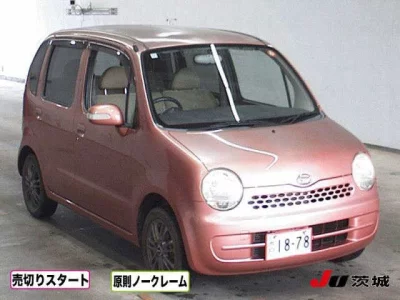 DAIHATSU MOVE LATTE