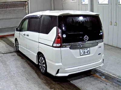 NISSAN SERENA