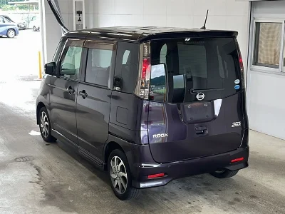 NISSAN ROOX
