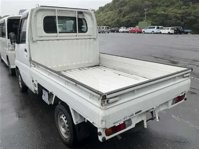 NISSAN CLIPPER TRUCK