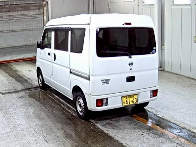 NISSAN CLIPPER VAN