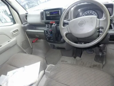 NISSAN CLIPPER VAN