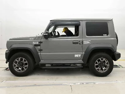 SUZUKI JIMNY SIERRA