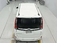 Цена авто Toyota Esquire с аукционов Японии, номер кузова ZRR80G, пробег 183 000, оценка 2